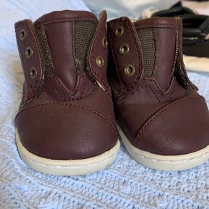 Tom’s baby booties